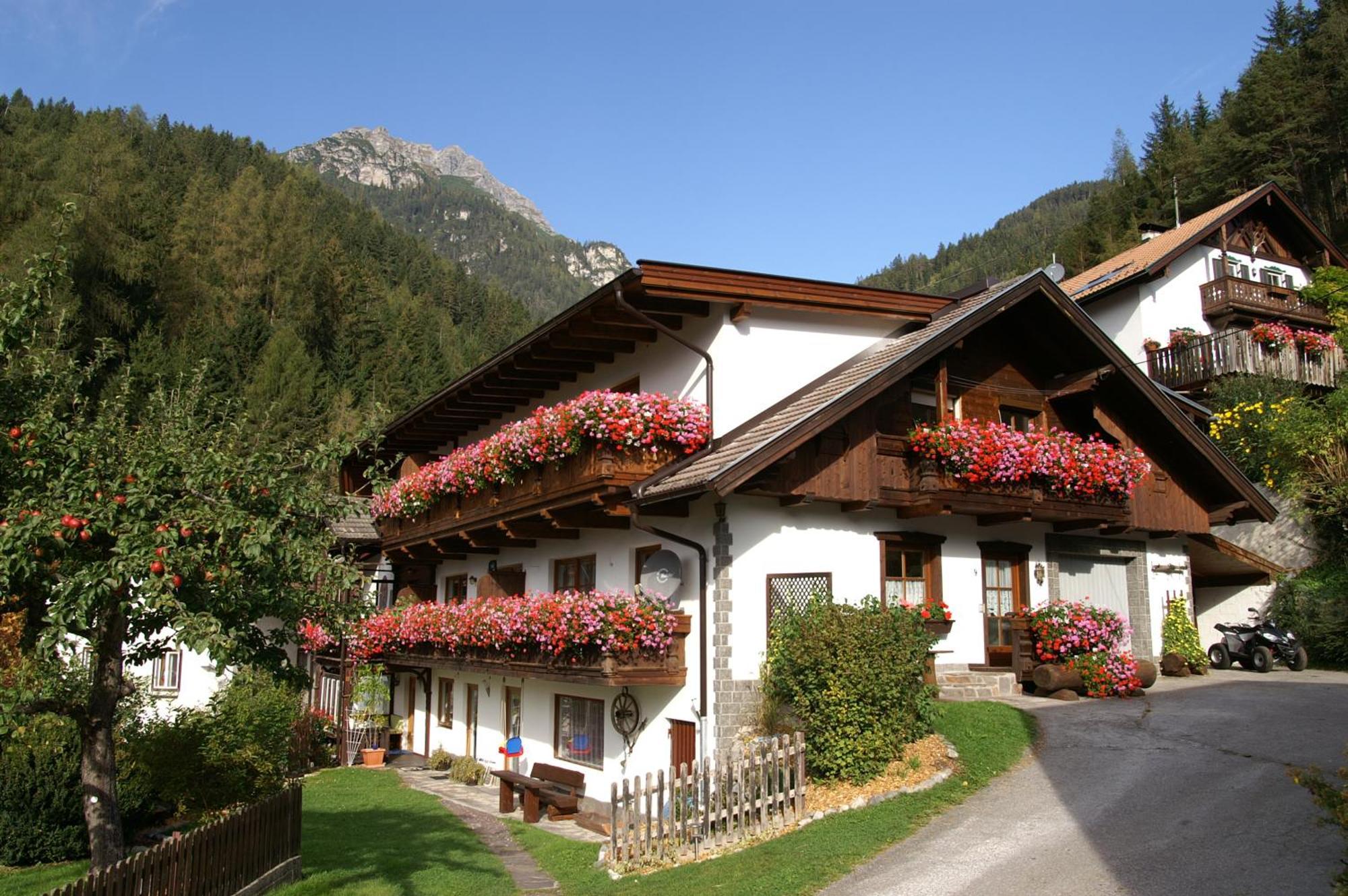 Kassnhof - Urlaub In Den Bergen * Telfes im Stubai